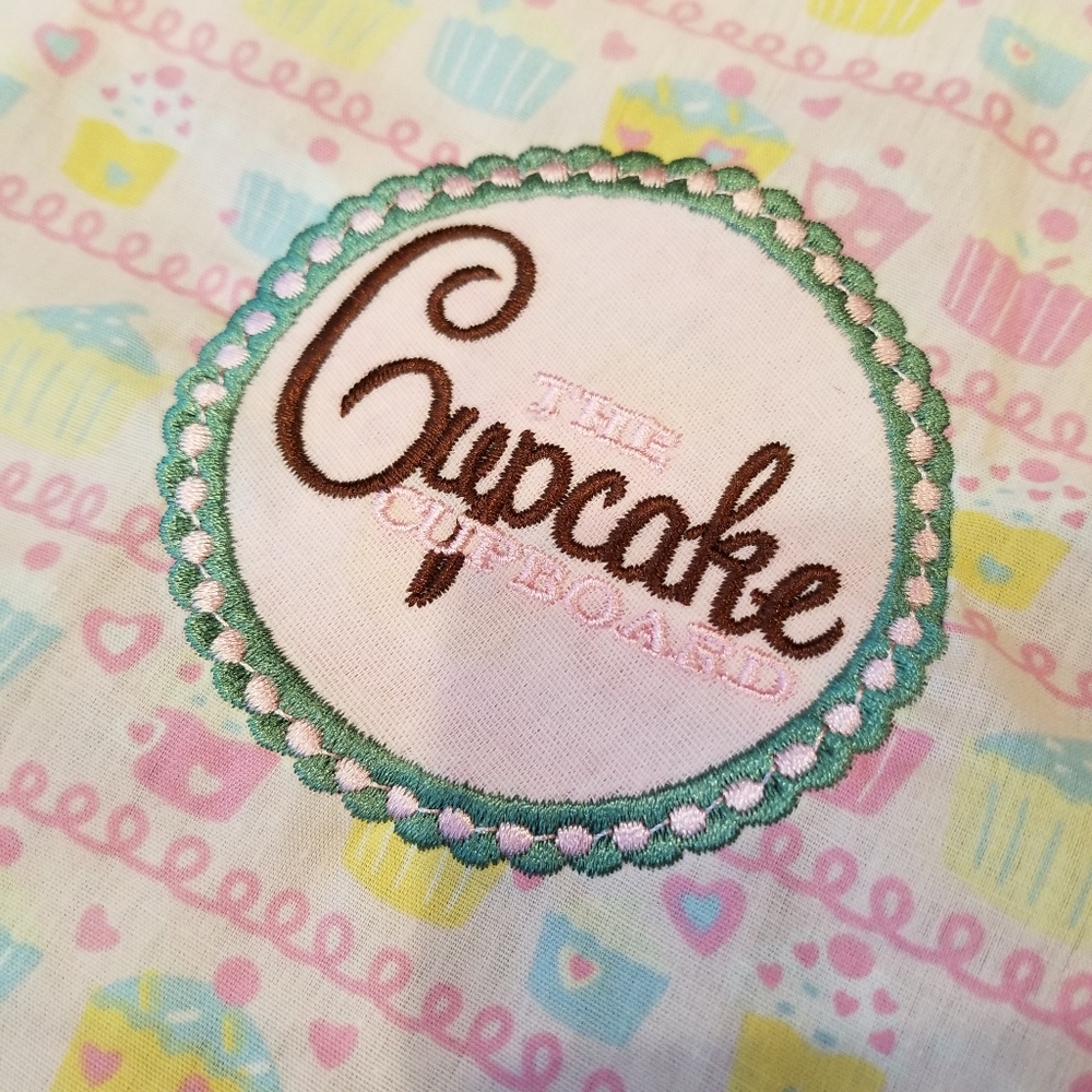 SOLD! Cupcake Cupboard ruffle pocket tie apron - Picture 8 of 15